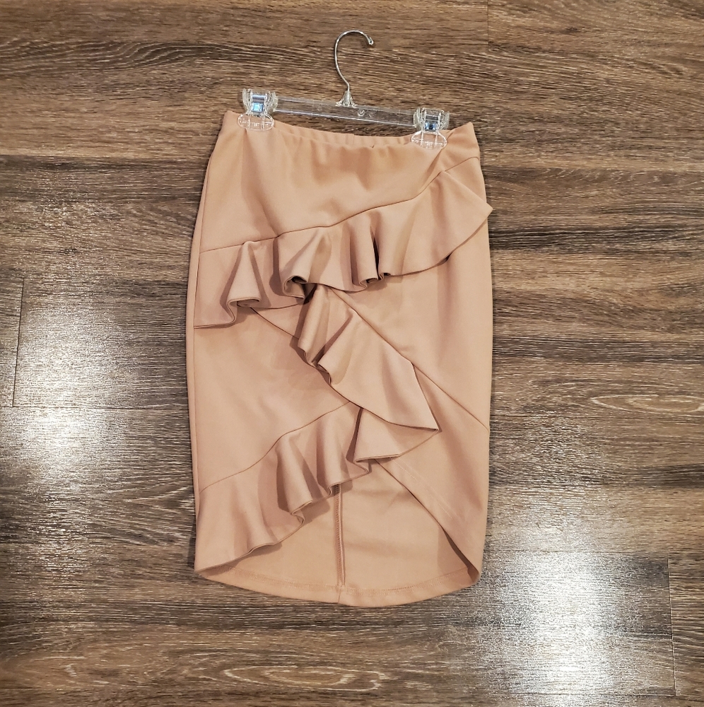 Ruffled skirt